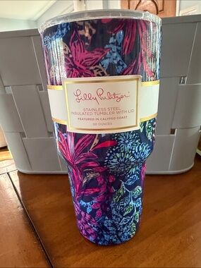 Lilly Pulitzer Navy Floral Insulated Tumbler iced coffee tea bbq party boat ride